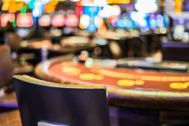 Mobile screens showing wartoto slot games and account dashboard